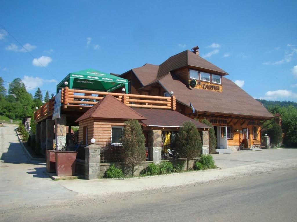 Smerichka Hotel Slavsko Exterior foto